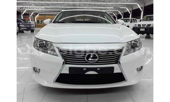 Acheter Import Voiture Lexus ES Blanc à Import - Dubai, Togo Acheter Import Voiture Lexus ES Blanc à Import - Dubai, Togo