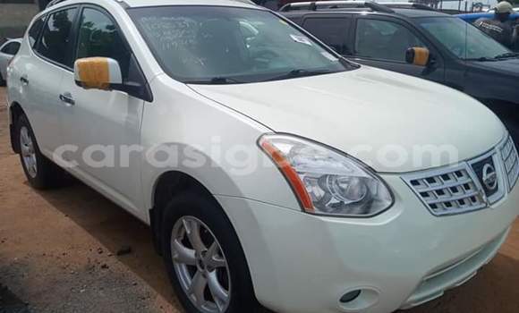 Acheter Import Voiture Nissan Rogue Blanc à Lomé, Togo Acheter Import Voiture Nissan Rogue Blanc à Lomé, Togo