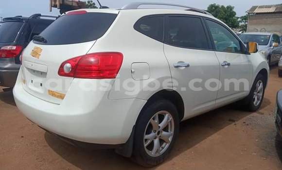 Acheter Import Voiture Nissan Rogue Blanc à Lomé, Togo Acheter Import Voiture Nissan Rogue Blanc à Lomé, Togo