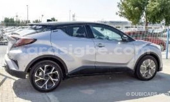 Acheter Import Voiture Toyota C-HR Autre à Import - Dubai, Togo Acheter Import Voiture Toyota C-HR Autre à Import - Dubai, Togo