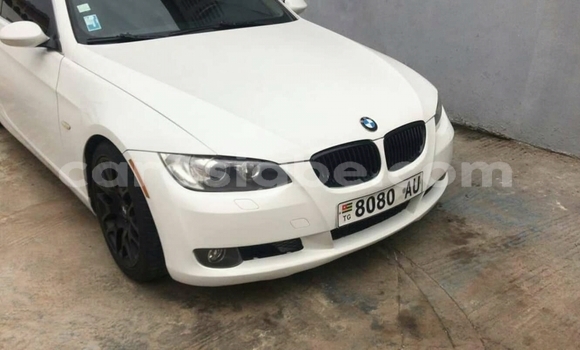Acheter Occasion Voiture BMW 328i Blanc à Lomé, Maritime Acheter Occasion Voiture BMW 328i Blanc à Lomé, Maritime