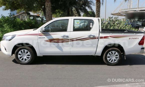 Buy Import Toyota Hilux White Car in Import - Dubai in Togo