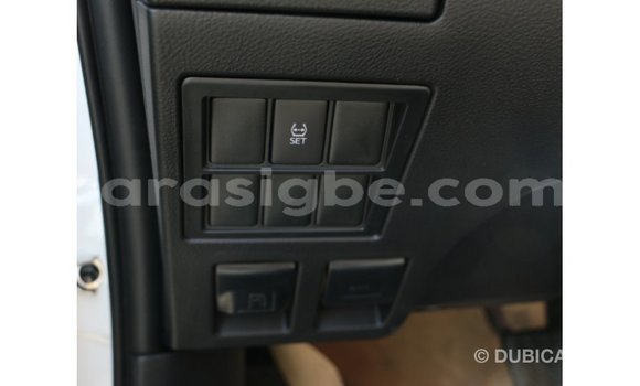 Acheter Import Voiture Toyota Hilux Blanc à Import - Dubai, Togo