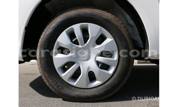 Buy Import Toyota Hilux White Car in Import - Dubai in Togo