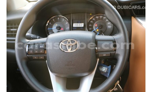 Acheter Import Voiture Toyota Fortuner Noir à Import - Dubai, Togo Acheter Import Voiture Toyota Fortuner Noir à Import - Dubai, Togo