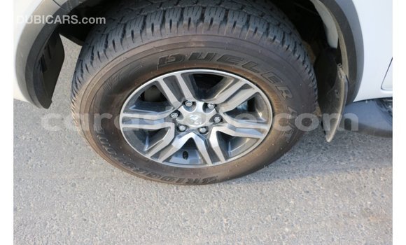 Acheter Import Voiture Toyota Fortuner Noir à Import - Dubai, Togo Acheter Import Voiture Toyota Fortuner Noir à Import - Dubai, Togo