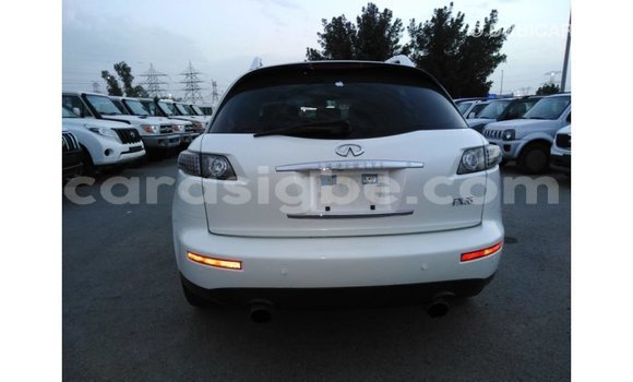 Acheter Import Voiture Infiniti FX Blanc à Import - Dubai, Togo Acheter Import Voiture Infiniti FX Blanc à Import - Dubai, Togo