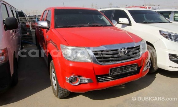 Acheter Import Voiture Toyota Hilux Rouge à Import - Dubai, Togo Acheter Import Voiture Toyota Hilux Rouge à Import - Dubai, Togo