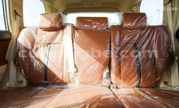 Acheter Import Voiture Toyota Prado Blanc à Import - Dubai, Togo Acheter Import Voiture Toyota Prado Blanc à Import - Dubai, Togo