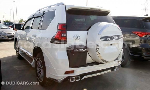 Acheter Import Voiture Toyota Prado Blanc à Import - Dubai, Togo Acheter Import Voiture Toyota Prado Blanc à Import - Dubai, Togo