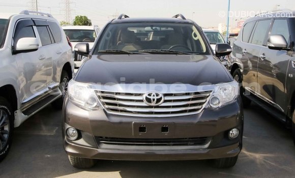 Acheter Import Voiture Toyota Fortuner Autre à Import - Dubai, Togo Acheter Import Voiture Toyota Fortuner Autre à Import - Dubai, Togo