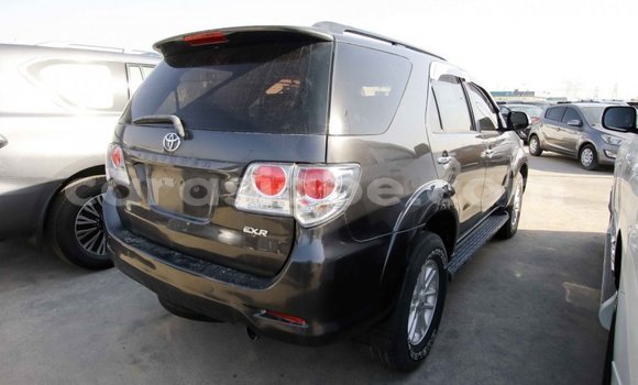 Acheter Import Voiture Toyota Fortuner Autre à Import - Dubai, Togo Acheter Import Voiture Toyota Fortuner Autre à Import - Dubai, Togo