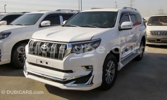 Acheter Import Voiture Toyota Prado Blanc à Import - Dubai, Togo Acheter Import Voiture Toyota Prado Blanc à Import - Dubai, Togo