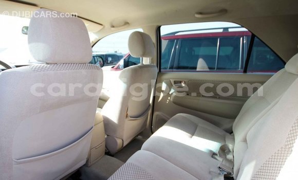 Acheter Import Voiture Toyota Fortuner Blanc à Import - Dubai, Togo Acheter Import Voiture Toyota Fortuner Blanc à Import - Dubai, Togo
