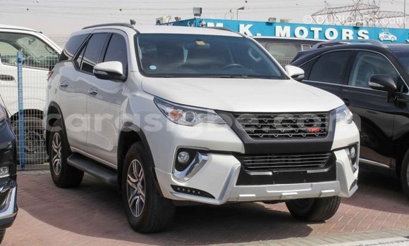Buy Import Toyota Fortuner White Car in Import - Dubai in Togo