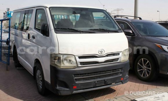 Buy Import Toyota Hiace White Car in Import - Dubai in Togo