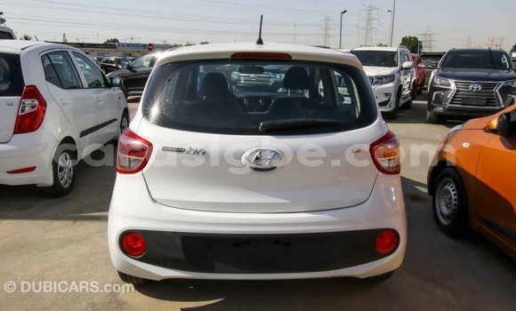 Acheter Import Voiture Hyundai i10 Blanc à Import - Dubai, Togo Acheter Import Voiture Hyundai i10 Blanc à Import - Dubai, Togo