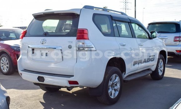 Acheter Import Voiture Toyota Prado Blanc à Import - Dubai, Togo Acheter Import Voiture Toyota Prado Blanc à Import - Dubai, Togo