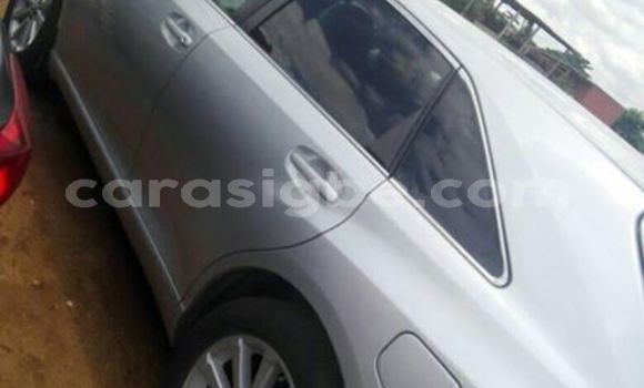 Acheter Occasion Voiture Toyota Venza Gris à Lomé, Togo Acheter Occasion Voiture Toyota Venza Gris à Lomé, Togo