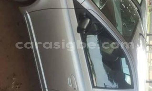 Acheter Occasion Voiture Toyota Yaris Gris à Lomé, Togo Acheter Occasion Voiture Toyota Yaris Gris à Lomé, Togo