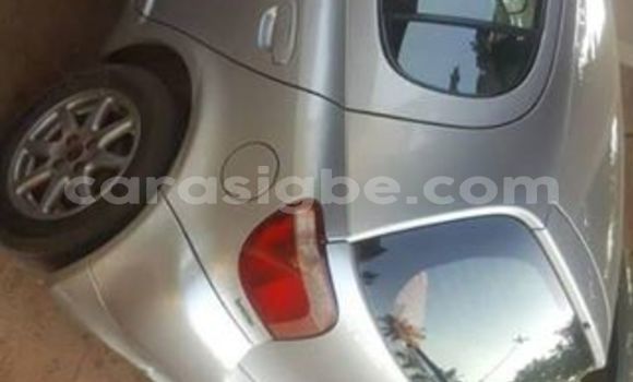Acheter Occasion Voiture Toyota Yaris Gris à Lomé, Togo Acheter Occasion Voiture Toyota Yaris Gris à Lomé, Togo