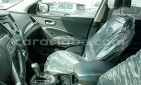 Acheter Occasion Voiture Hyundai Santa Fe Blanc à Lomé, Togo Acheter Occasion Voiture Hyundai Santa Fe Blanc à Lomé, Togo