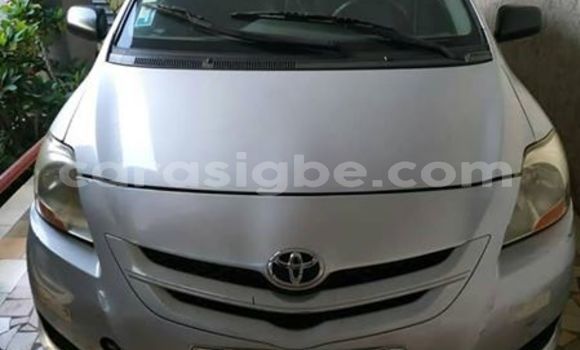 Acheter Occasion Voiture Toyota Yaris Gris à Lomé, Togo Acheter Occasion Voiture Toyota Yaris Gris à Lomé, Togo
