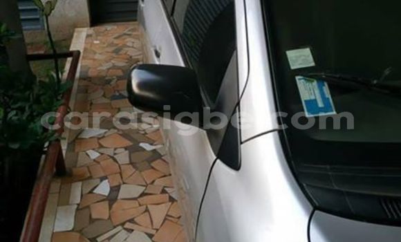 Acheter Occasion Voiture Toyota Yaris Gris à Lomé, Togo Acheter Occasion Voiture Toyota Yaris Gris à Lomé, Togo