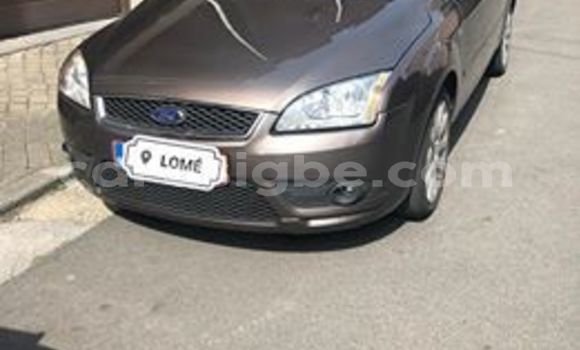 Acheter Occasion Voiture Ford Focus Marron à Lomé, Togo Acheter Occasion Voiture Ford Focus Marron à Lomé, Togo