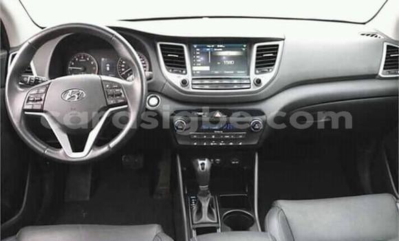 Acheter Occasion Voiture Hyundai Tucson Rouge à Lomé, Togo Acheter Occasion Voiture Hyundai Tucson Rouge à Lomé, Togo