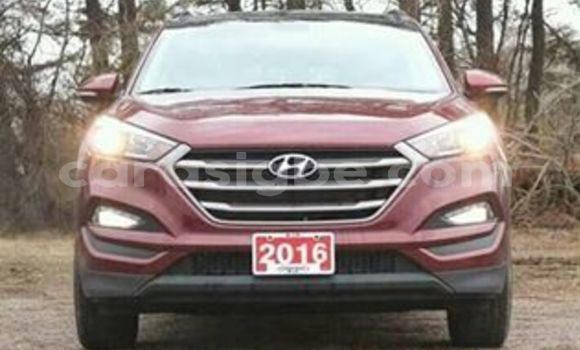Acheter Occasion Voiture Hyundai Tucson Rouge à Lomé, Togo Acheter Occasion Voiture Hyundai Tucson Rouge à Lomé, Togo