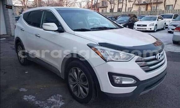 Acheter Occasion Voiture Hyundai Santa Fe Blanc à Lomé, Togo Acheter Occasion Voiture Hyundai Santa Fe Blanc à Lomé, Togo
