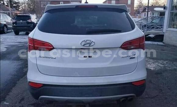 Acheter Occasion Voiture Hyundai Santa Fe Blanc à Lomé, Togo Acheter Occasion Voiture Hyundai Santa Fe Blanc à Lomé, Togo