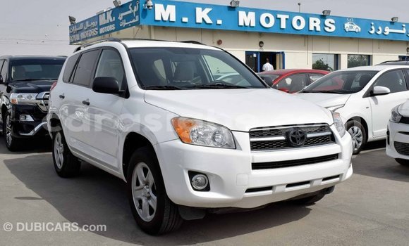 Acheter Import Voiture Toyota 4Runner Blanc à Import - Dubai, Togo Acheter Import Voiture Toyota 4Runner Blanc à Import - Dubai, Togo