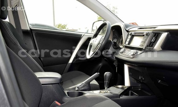 Acheter Import Voiture Toyota 4Runner Autre à Import - Dubai, Togo Acheter Import Voiture Toyota 4Runner Autre à Import - Dubai, Togo