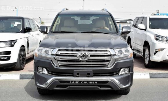Acheter Import Voiture Toyota Land Cruiser Autre à Import - Dubai, Togo Acheter Import Voiture Toyota Land Cruiser Autre à Import - Dubai, Togo