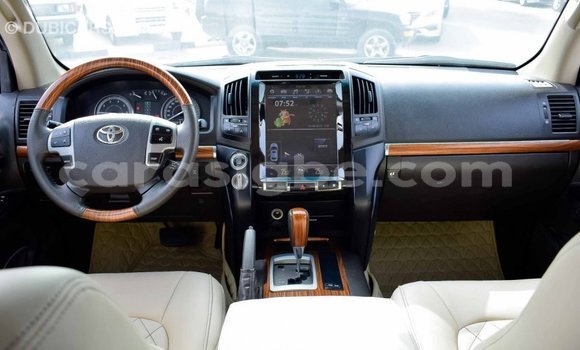Acheter Import Voiture Toyota Land Cruiser Autre à Import - Dubai, Togo Acheter Import Voiture Toyota Land Cruiser Autre à Import - Dubai, Togo
