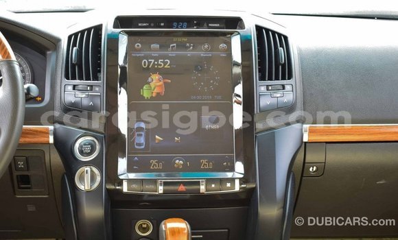 Acheter Import Voiture Toyota Land Cruiser Autre à Import - Dubai, Togo Acheter Import Voiture Toyota Land Cruiser Autre à Import - Dubai, Togo