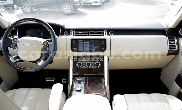 Acheter Import Voiture Land Rover Range Rover Blanc à Import - Dubai, Togo Acheter Import Voiture Land Rover Range Rover Blanc à Import - Dubai, Togo