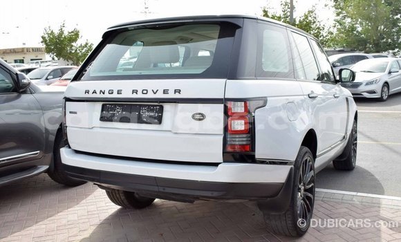 Acheter Import Voiture Land Rover Range Rover Blanc à Import - Dubai, Togo Acheter Import Voiture Land Rover Range Rover Blanc à Import - Dubai, Togo