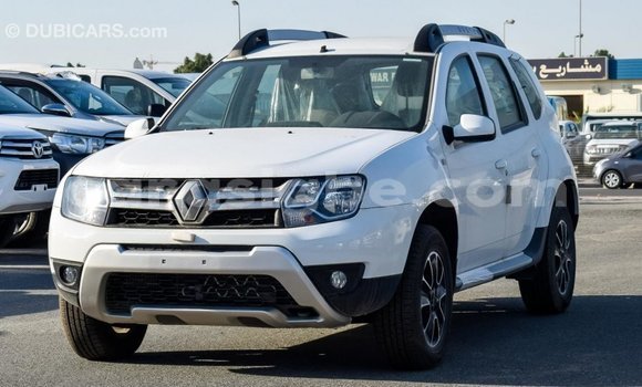 Acheter Import Voiture Renault Duster Blanc à Import - Dubai, Togo Acheter Import Voiture Renault Duster Blanc à Import - Dubai, Togo