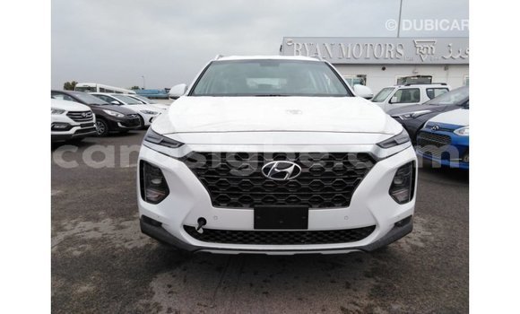 Acheter Import Voiture Hyundai Santa Fe Blanc à Import - Dubai, Togo Acheter Import Voiture Hyundai Santa Fe Blanc à Import - Dubai, Togo