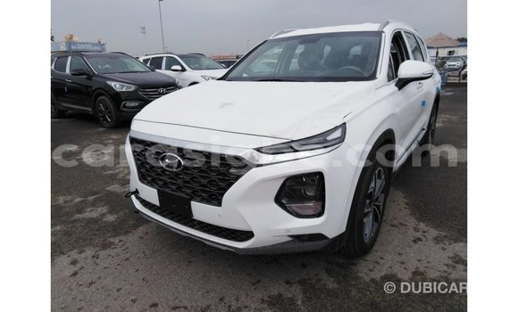 Acheter Import Voiture Hyundai Santa Fe Blanc à Import - Dubai, Togo Acheter Import Voiture Hyundai Santa Fe Blanc à Import - Dubai, Togo