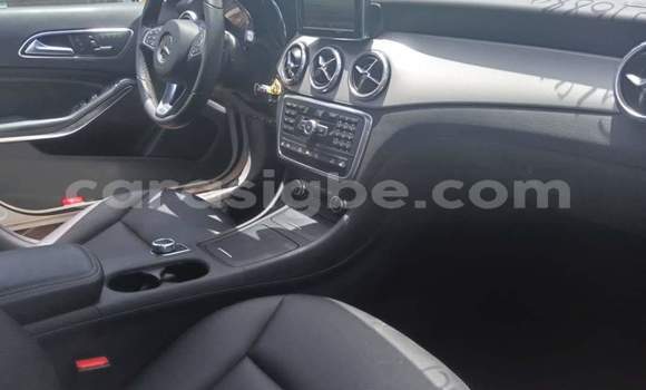 Acheter Occasion Voiture Mercedes‒Benz GLA-klasse AMG Blanc à Lomé, Togo Acheter Occasion Voiture Mercedes‒Benz GLA-klasse AMG Blanc à Lomé, Togo