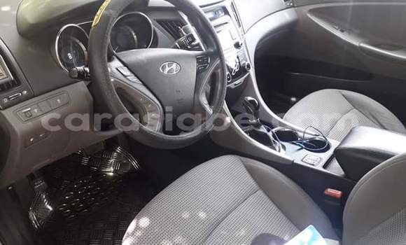 Buy Used Hyundai Sonata Silver Car in Lome in Togo Buy Used Hyundai Sonata Silver Car in Lome in Togo