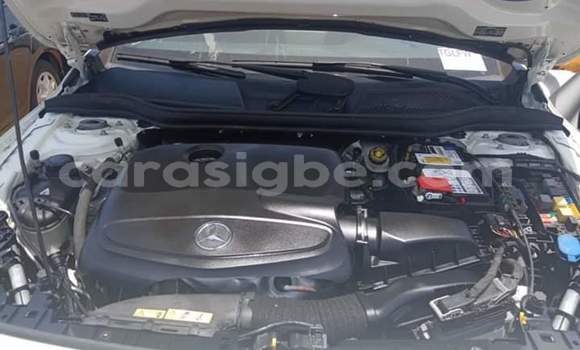 Buy Import Mercedes‒Benz GLA-klasse White Car in Lome in Togo Buy Import Mercedes‒Benz GLA-klasse White Car in Lome in Togo