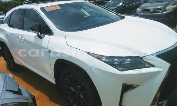 Acheter Occasion Voiture Lexus RX 350 Blanc à Lomé, Togo Acheter Occasion Voiture Lexus RX 350 Blanc à Lomé, Togo