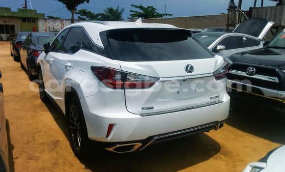 Acheter Occasion Voiture Lexus RX 350 Blanc à Lomé, Togo Acheter Occasion Voiture Lexus RX 350 Blanc à Lomé, Togo