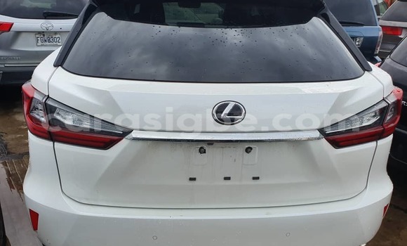 Acheter Occasion Voiture Lexus RX 350 Blanc à Lomé, Togo Acheter Occasion Voiture Lexus RX 350 Blanc à Lomé, Togo