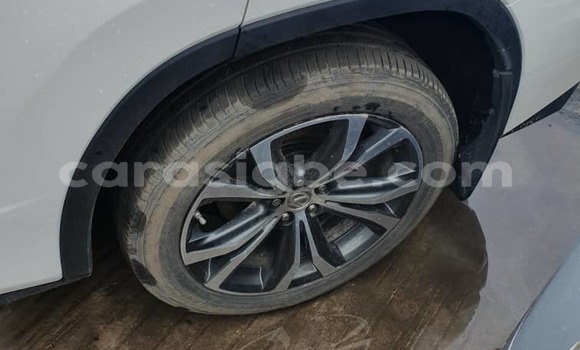 Acheter Occasion Voiture Lexus RX 350 Blanc à Lomé, Togo Acheter Occasion Voiture Lexus RX 350 Blanc à Lomé, Togo